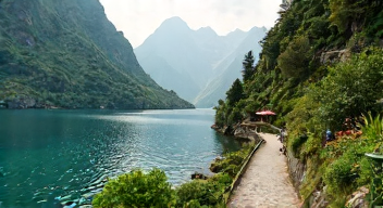 Das sind die Top 7 Schritte beim Reisen ohne Massentourismus