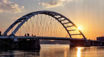 Die Gateshead Millennium Bridge: Ein Meisterwerk der Technik (10/10)